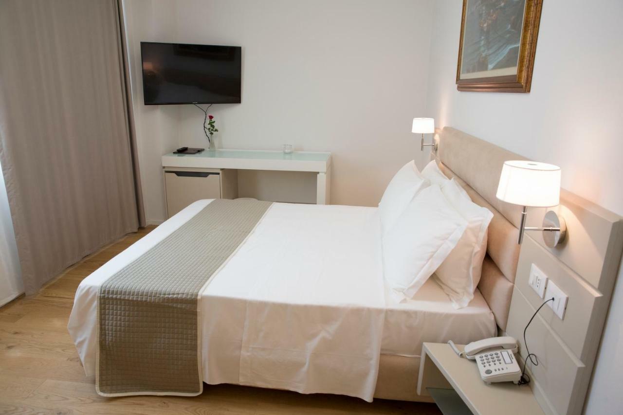 Boutique Hotel Enia Πράτο Εξωτερικό φωτογραφία